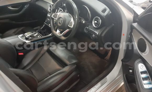 Nunua Ilio tumika Mercedes‒Benz C–Class Silver Gari ndani ya Big Bend nchini Lubombo Nunua Ilio tumika Mercedes‒Benz C–Class Silver Gari ndani ya Big Bend nchini Lubombo
