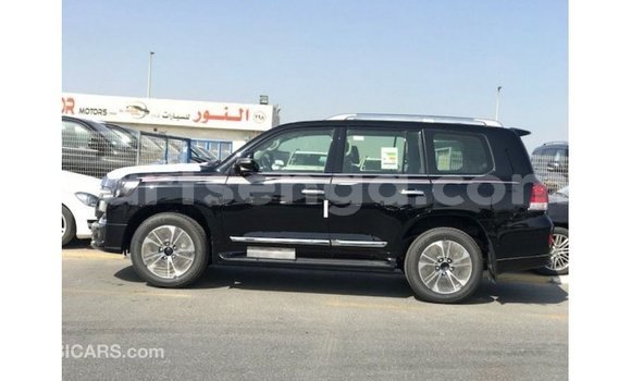 Acheter Import Voiture Toyota Land Cruiser Noir à Import - Dubai, Hhohho Acheter Import Voiture Toyota Land Cruiser Noir à Import - Dubai, Hhohho