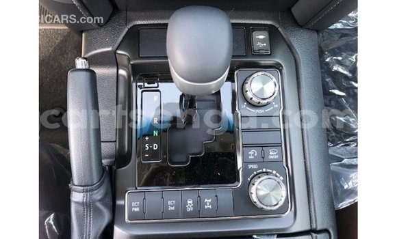 Acheter Import Voiture Toyota Land Cruiser Noir à Import - Dubai, Hhohho Acheter Import Voiture Toyota Land Cruiser Noir à Import - Dubai, Hhohho