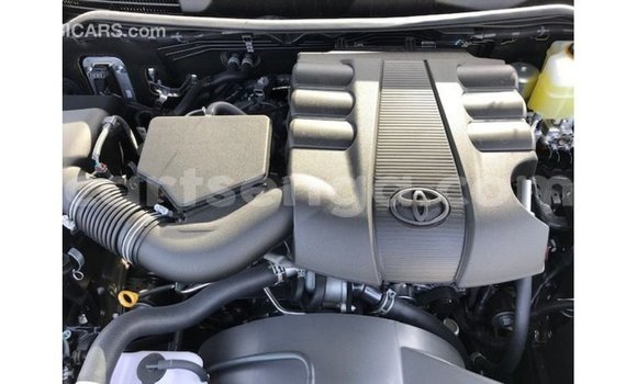 Acheter Import Voiture Toyota Land Cruiser Noir à Import - Dubai, Hhohho Acheter Import Voiture Toyota Land Cruiser Noir à Import - Dubai, Hhohho