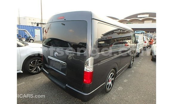Acheter Import Voiture Toyota Hiace Autre à Import - Dubai, Hhohho Acheter Import Voiture Toyota Hiace Autre à Import - Dubai, Hhohho