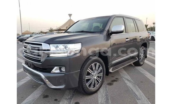 Buy Import Toyota Land Cruiser Other Car in Import - Dubai in Hhohho Buy Import Toyota Land Cruiser Other Car in Import - Dubai in Hhohho