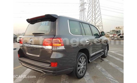 Buy Import Toyota Land Cruiser Other Car in Import - Dubai in Hhohho Buy Import Toyota Land Cruiser Other Car in Import - Dubai in Hhohho