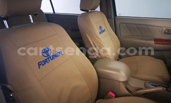 Nunua Ilio tumika Toyota Hilux Blue Gari ndani ya Manzini nchini Manzini Nunua Ilio tumika Toyota Hilux Blue Gari ndani ya Manzini nchini Manzini