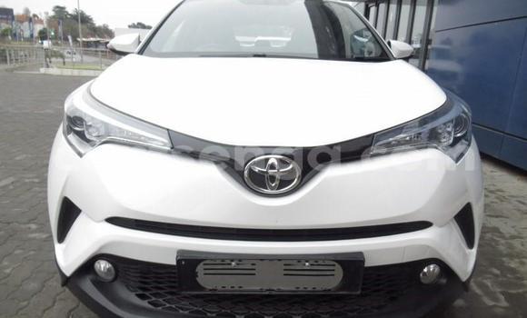 Acheter Occasion Voiture Toyota C-HR Blanc à Ezulwini, Hhohho Acheter Occasion Voiture Toyota C-HR Blanc à Ezulwini, Hhohho