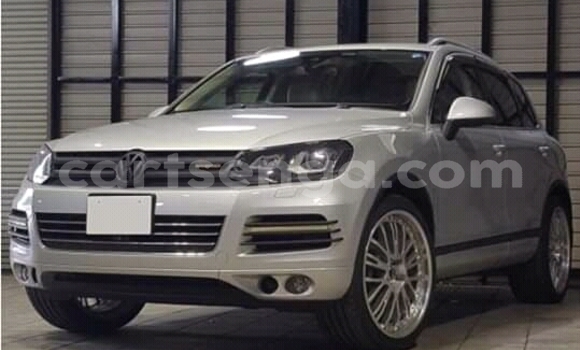 Nunua Ilio tumika Volkswagen Touareg Silver Gari ndani ya Manzini nchini Manzini