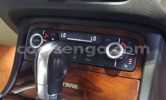 Buy Used Volkswagen Touareg Silver Car in Manzini in Manzini Buy Used Volkswagen Touareg Silver Car in Manzini in Manzini