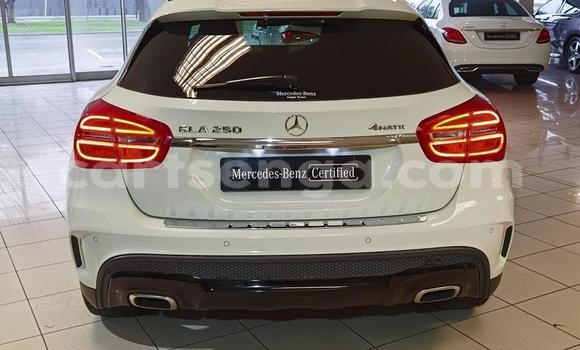 Buy Used Mercedes‒Benz 250 White Car in Import - Dubai in Hhohho Buy Used Mercedes‒Benz 250 White Car in Import - Dubai in Hhohho