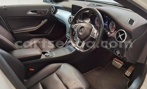 Buy Used Mercedes‒Benz 250 White Car in Import - Dubai in Hhohho Buy Used Mercedes‒Benz 250 White Car in Import - Dubai in Hhohho