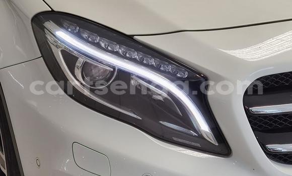 Buy Used Mercedes‒Benz 250 White Car in Import - Dubai in Hhohho Buy Used Mercedes‒Benz 250 White Car in Import - Dubai in Hhohho