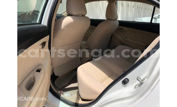 Nunua Imported Toyota Yaris White Gari ndani ya Import - Dubai nchini Hhohho Nunua Imported Toyota Yaris White Gari ndani ya Import - Dubai nchini Hhohho