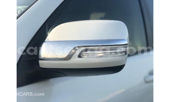 Nunua Imported Toyota Prado White Gari ndani ya Import - Dubai nchini Hhohho Nunua Imported Toyota Prado White Gari ndani ya Import - Dubai nchini Hhohho