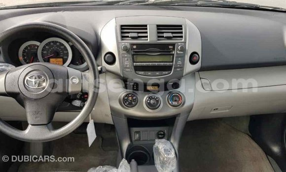Buy Import Toyota RAV4 Green Car in Import - Dubai in Hhohho Buy Import Toyota RAV4 Green Car in Import - Dubai in Hhohho