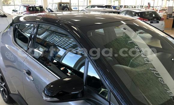 Nunua Ilio tumika Toyota C-HR Silver Gari ndani ya Ezulwini nchini Hhohho Nunua Ilio tumika Toyota C-HR Silver Gari ndani ya Ezulwini nchini Hhohho