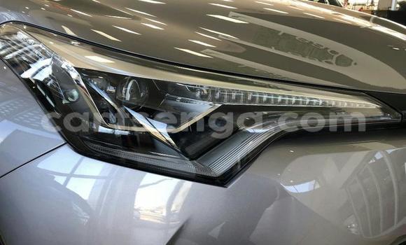 Nunua Ilio tumika Toyota C-HR Silver Gari ndani ya Ezulwini nchini Hhohho Nunua Ilio tumika Toyota C-HR Silver Gari ndani ya Ezulwini nchini Hhohho