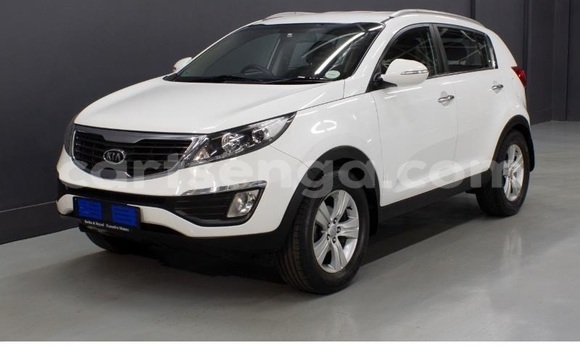 Nunua Ilio tumika Kia Sportage White Gari ndani ya Ezulwini nchini Hhohho
