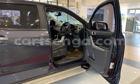 Nunua Ilio tumika Mazda BT-50 Silver Gari ndani ya Bulembu nchini Hhohho Nunua Ilio tumika Mazda BT-50 Silver Gari ndani ya Bulembu nchini Hhohho