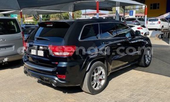Nunua Ilio tumika Jeep Grand Cherokee SRT8 Black Gari ndani ya Ezulwini nchini Hhohho Nunua Ilio tumika Jeep Grand Cherokee SRT8 Black Gari ndani ya Ezulwini nchini Hhohho
