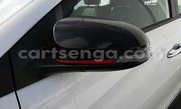 Buy Used Toyota Yaris White Car in Bulembu in Hhohho Buy Used Toyota Yaris White Car in Bulembu in Hhohho