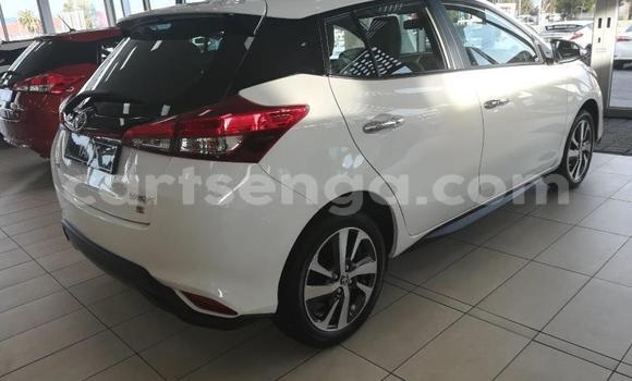 Buy Used Toyota Yaris White Car in Bulembu in Hhohho Buy Used Toyota Yaris White Car in Bulembu in Hhohho