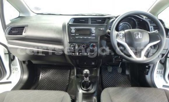 Buy Used Honda Jazz White Car in Ezulwini in Hhohho Buy Used Honda Jazz White Car in Ezulwini in Hhohho