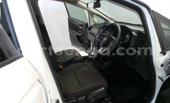 Buy Used Honda Jazz White Car in Ezulwini in Hhohho Buy Used Honda Jazz White Car in Ezulwini in Hhohho