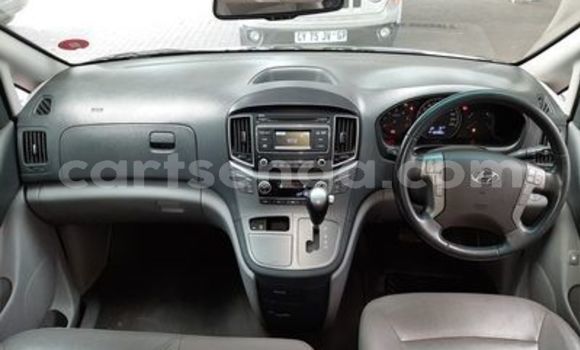 Acheter Occasion Voiture Hyundai H1 Blanc à Ezulwini, Hhohho Acheter Occasion Voiture Hyundai H1 Blanc à Ezulwini, Hhohho