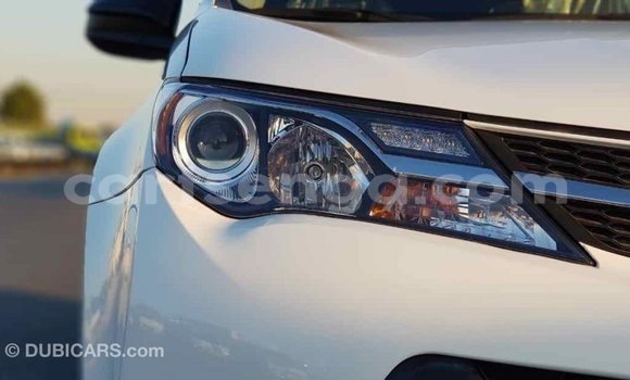 Buy Import Toyota RAV4 White Car in Import - Dubai in Hhohho Buy Import Toyota RAV4 White Car in Import - Dubai in Hhohho