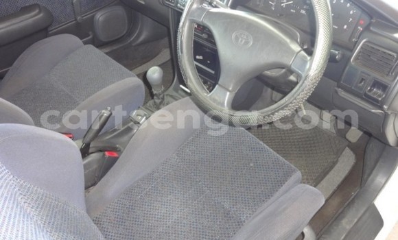 Nunua Ilio tumika Toyota Corolla White Gari ndani ya Bulembu nchini Hhohho Nunua Ilio tumika Toyota Corolla White Gari ndani ya Bulembu nchini Hhohho