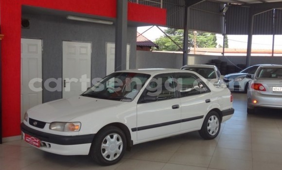 Nunua Ilio tumika Toyota Corolla White Gari ndani ya Bulembu nchini Hhohho Nunua Ilio tumika Toyota Corolla White Gari ndani ya Bulembu nchini Hhohho