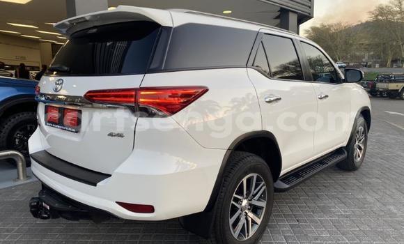 Buy Used Toyota Fortuner White Car in Big Bend in Lubombo Buy Used Toyota Fortuner White Car in Big Bend in Lubombo