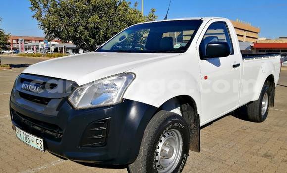Acheter Occasion Voiture Isuzu KB Blanc à Big Bend, Lubombo