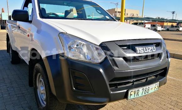 Buy Used Isuzu KB White Car in Big Bend in Lubombo Buy Used Isuzu KB White Car in Big Bend in Lubombo