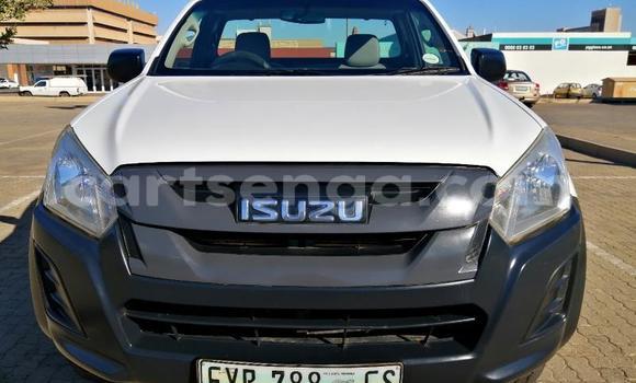 Buy Used Isuzu KB White Car in Big Bend in Lubombo Buy Used Isuzu KB White Car in Big Bend in Lubombo