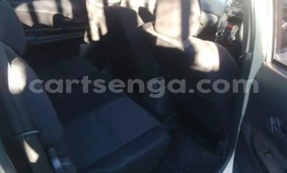 Nunua Ilio tumika Toyota Avanza Silver Gari ndani ya Hlatikulu nchini Wilaya ya Shiselweni Nunua Ilio tumika Toyota Avanza Silver Gari ndani ya Hlatikulu nchini Wilaya ya Shiselweni