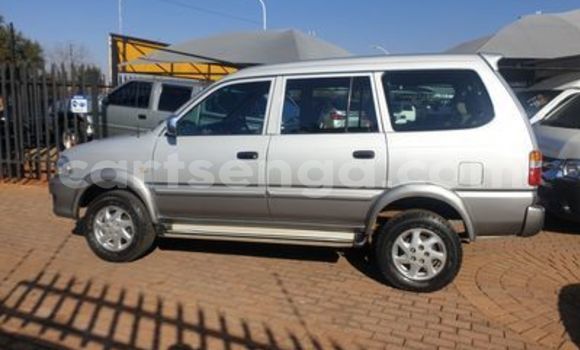 Buy Used Toyota Comfort Silver Car in Hluti in Shiselweni District Buy Used Toyota Comfort Silver Car in Hluti in Shiselweni District