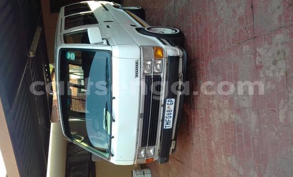 Nunua Ilio tumika Toyota Hiace White Gari ndani ya Big Bend nchini Lubombo Nunua Ilio tumika Toyota Hiace White Gari ndani ya Big Bend nchini Lubombo