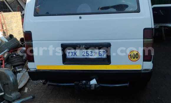 Nunua Ilio tumika Toyota Hiace White Gari ndani ya Big Bend nchini Lubombo Nunua Ilio tumika Toyota Hiace White Gari ndani ya Big Bend nchini Lubombo