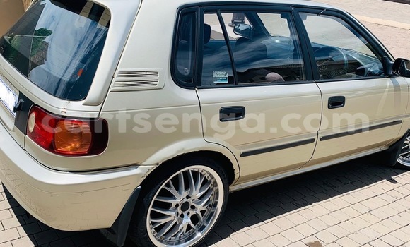 Nunua Ilio tumika Toyota Tacoma Silver Gari ndani ya Ezulwini nchini Hhohho Nunua Ilio tumika Toyota Tacoma Silver Gari ndani ya Ezulwini nchini Hhohho