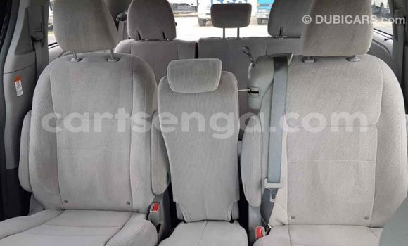 Buy Import Toyota Sienna White Car in Import - Dubai in Hhohho Buy Import Toyota Sienna White Car in Import - Dubai in Hhohho