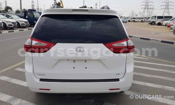 Buy Import Toyota Sienna White Car in Import - Dubai in Hhohho Buy Import Toyota Sienna White Car in Import - Dubai in Hhohho