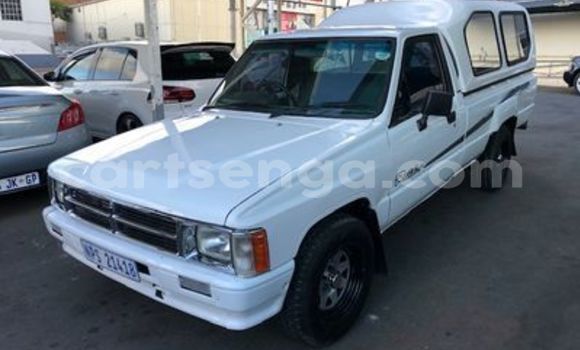 Acheter Occasion Voiture Toyota Hilux Blanc à Manzini, Manzini Acheter Occasion Voiture Toyota Hilux Blanc à Manzini, Manzini