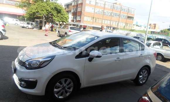 Buy Used Kia Rio White Car in Ezulwini in Hhohho Buy Used Kia Rio White Car in Ezulwini in Hhohho