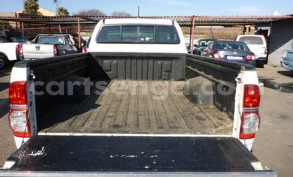 Acheter Occasion Voiture Toyota Hilux Blanc à Mbabane, Manzini Acheter Occasion Voiture Toyota Hilux Blanc à Mbabane, Manzini