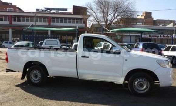 Acheter Occasion Voiture Toyota Hilux Blanc à Mbabane, Manzini Acheter Occasion Voiture Toyota Hilux Blanc à Mbabane, Manzini