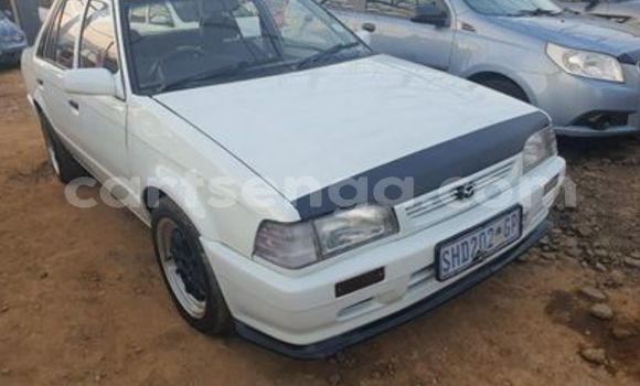 Nunua Ilio tumika Mazda 323 White Gari ndani ya Manzini nchini Manzini Nunua Ilio tumika Mazda 323 White Gari ndani ya Manzini nchini Manzini