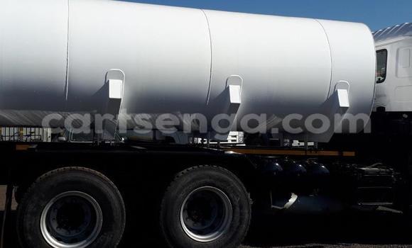 Buy Used Nissan UD White Truck in Ezulwini in Hhohho Buy Used Nissan UD White Truck in Ezulwini in Hhohho