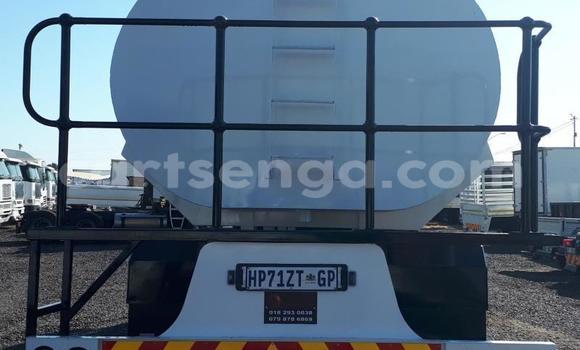 Buy Used Nissan UD White Truck in Ezulwini in Hhohho Buy Used Nissan UD White Truck in Ezulwini in Hhohho