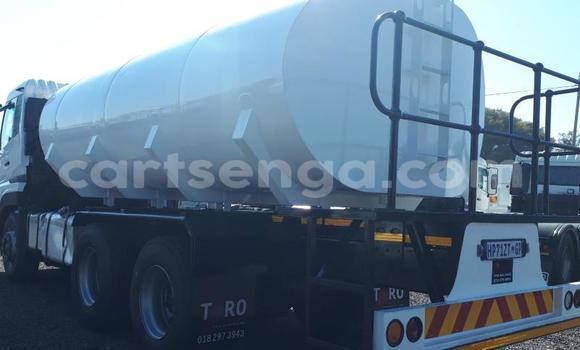 Buy Used Nissan UD White Truck in Ezulwini in Hhohho Buy Used Nissan UD White Truck in Ezulwini in Hhohho