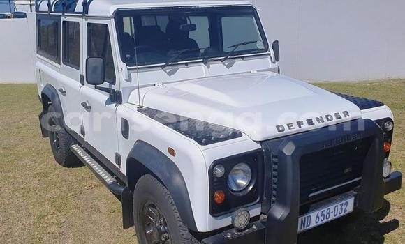 Buy Used Land Rover Defender White Car in Ezulwini in Hhohho Buy Used Land Rover Defender White Car in Ezulwini in Hhohho